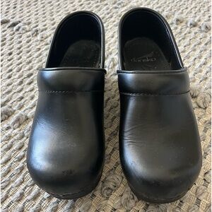 Dansko Black Classic Leather Clogs Size EU 36 or 5.5-6 US